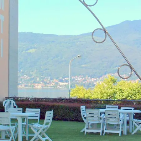Lejlighed In A On Maggiore Near The